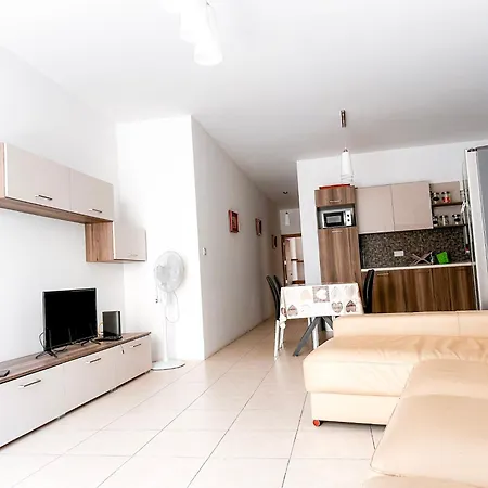 Bright And Spacious 2 Bedroom Flat Da Vinci Court A2 Tal-Hriereb