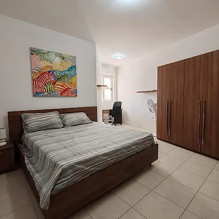 Bright And Spacious 2 Bedroom Flat Da Vinci Court * Tal-Hriereb